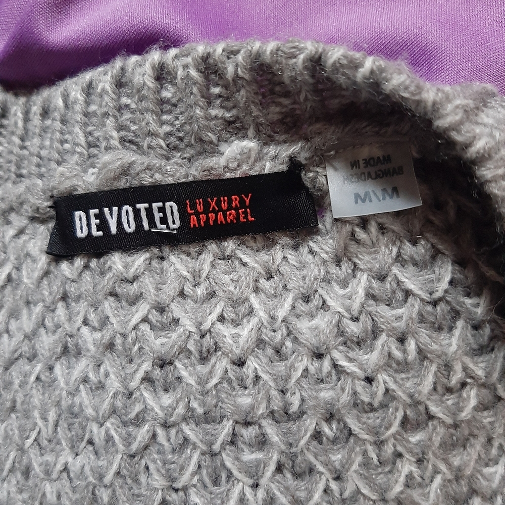 Devoted luxury apparel sweater - Picture 3 of 4